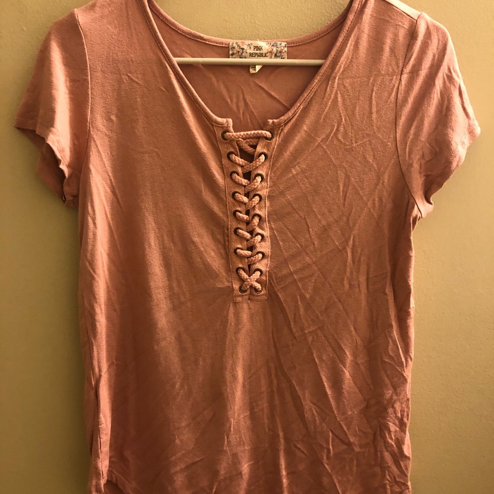 Pink short sleeve